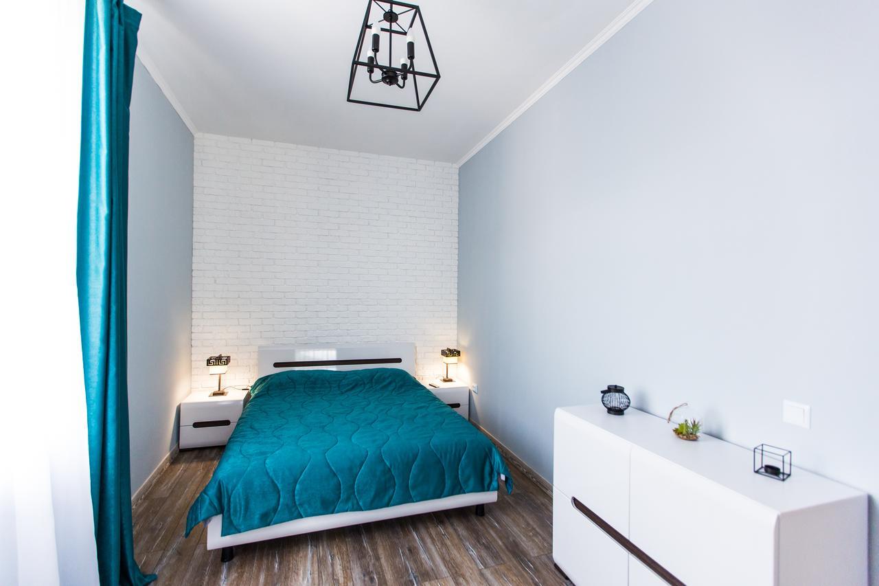 לבוב 1 Bedroom Apartment Near Elizabeth'S The Cathedral מראה חיצוני תמונה