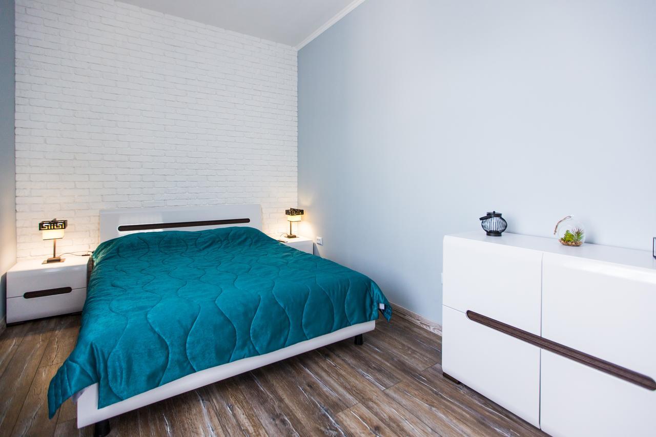 לבוב 1 Bedroom Apartment Near Elizabeth'S The Cathedral מראה חיצוני תמונה