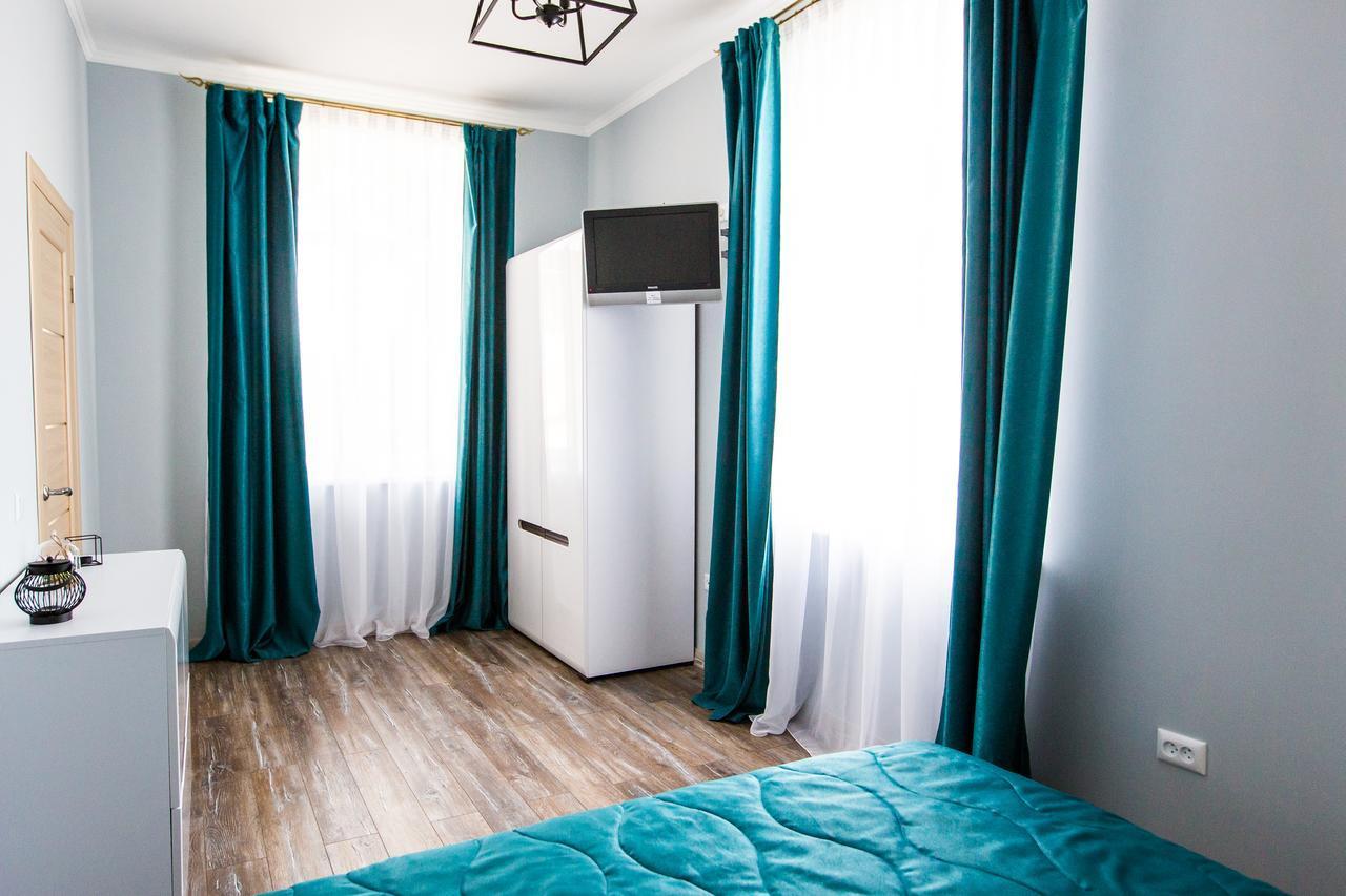 לבוב 1 Bedroom Apartment Near Elizabeth'S The Cathedral מראה חיצוני תמונה