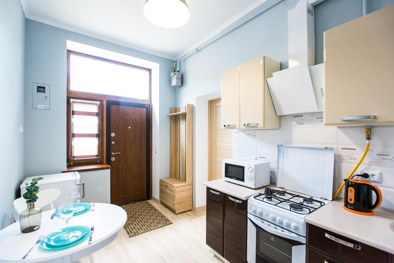 לבוב 1 Bedroom Apartment Near Elizabeth'S The Cathedral מראה חיצוני תמונה