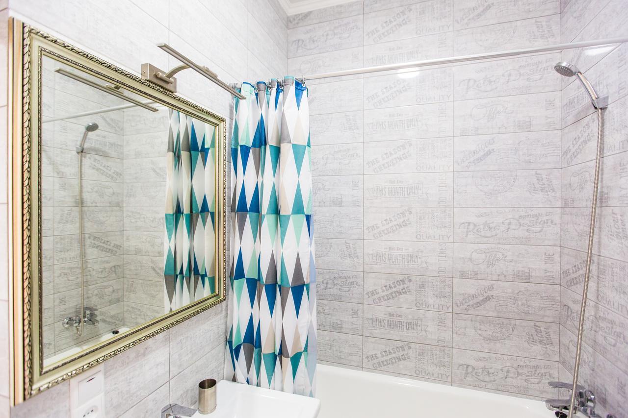 לבוב 1 Bedroom Apartment Near Elizabeth'S The Cathedral מראה חיצוני תמונה